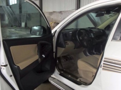 12年丰田RAV4荣放SUV