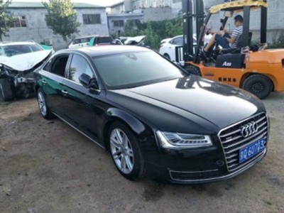 17年奥迪奥迪A8L小型车