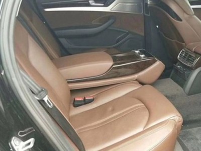 17年奥迪奥迪A8L小型车