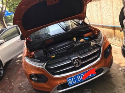 17年宝骏宝骏510小型车