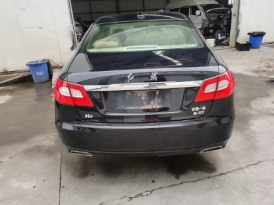 15年红旗红旗H7小型车