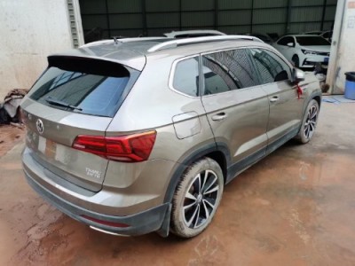 20年大众途岳小型车