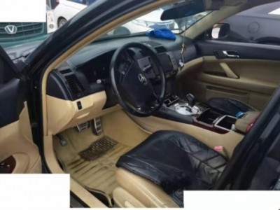 09年丰田锐志小型车