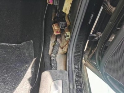17年大众迈腾小型车