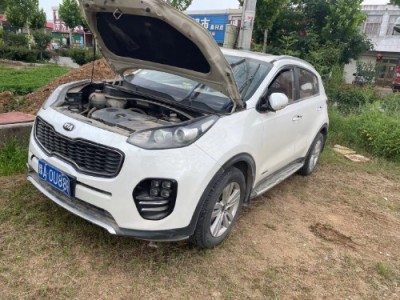 16年起亚起亚K5小型车