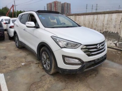 16年现代胜达SUV