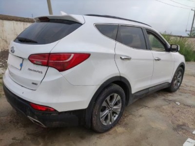 16年现代胜达SUV
