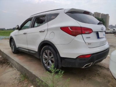 16年现代胜达SUV