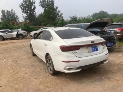 21年起亚起亚K3小型车