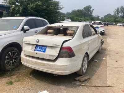 16年斯柯达昕锐小型车
