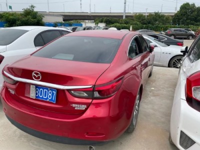 17年马自达阿特兹小型车
