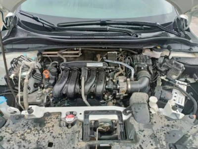 20年本田缤智小型车