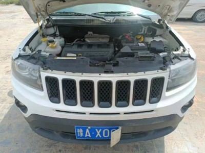 12年Jeep指南者SUV