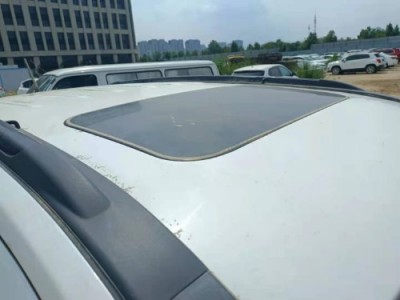 12年Jeep指南者SUV