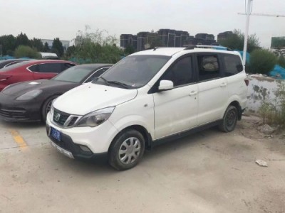17年北汽威旺威旺M30小型车