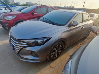 21年长安逸动小型车