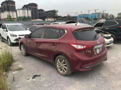 17年日产骐达小型车
