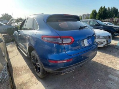 21年众泰众泰SR9小型车