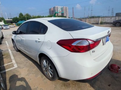 18年起亚起亚K3小型车