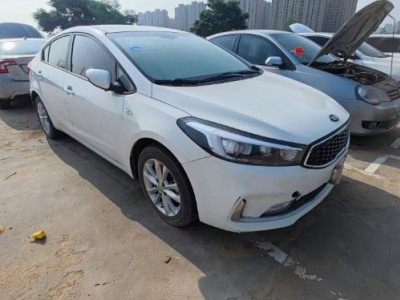 18年起亚起亚K3小型车