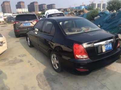 年现代伊兰特EV小型车