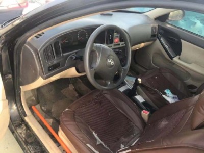 年现代伊兰特EV小型车
