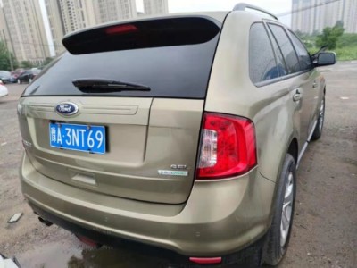 13年福特锐界小型车