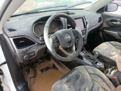 21年Jeep自由光SUV