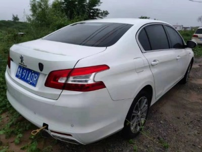 17年标致标致408小型车