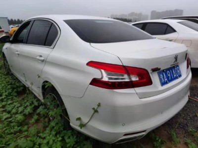 17年标致标致408小型车
