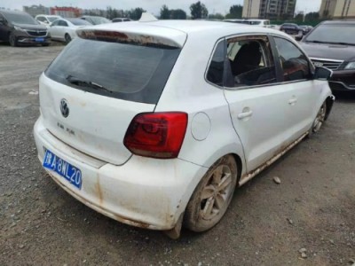14年大众POLO小型车