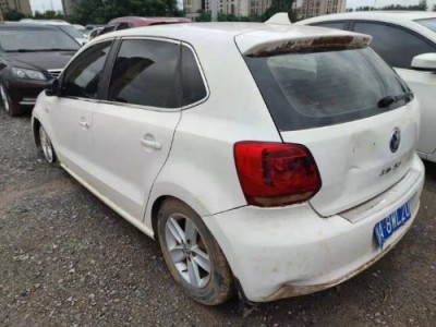 14年大众POLO小型车