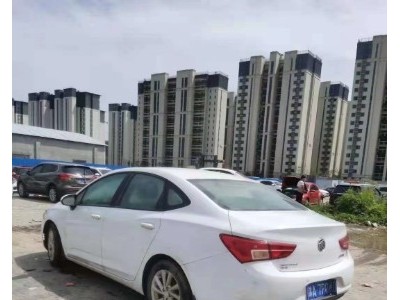 19年别克威朗小型车