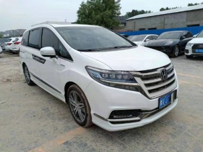 21年本田艾力绅小型车
