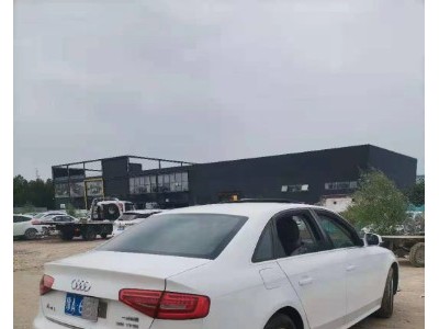 14年奥迪奥迪A4小型车