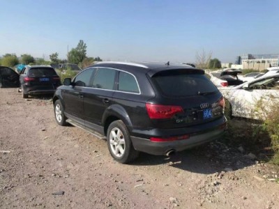14年奥迪奥迪Q7小型车