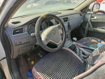 16年众泰众泰T500小型车