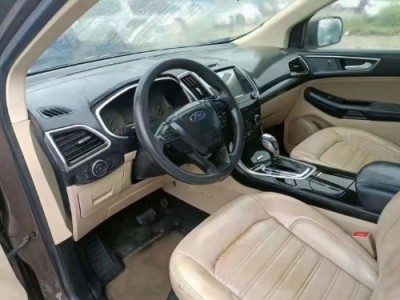 15年福特锐界小型车
