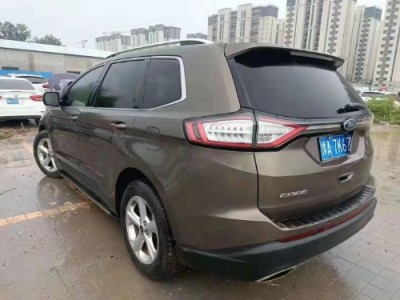 15年福特锐界小型车