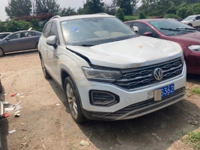 21年大众途岳小型车