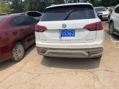 21年大众途岳小型车