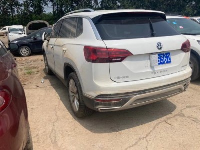 21年大众途岳小型车