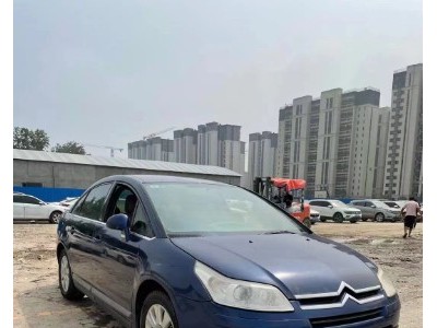 06年雪铁龙凯旋小型车
