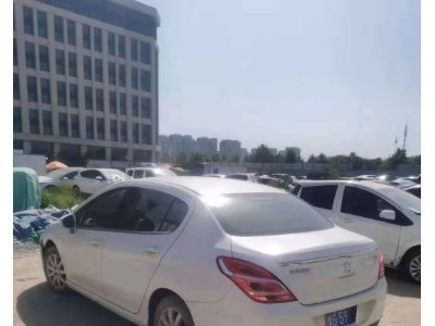 16年标致标致308小型车