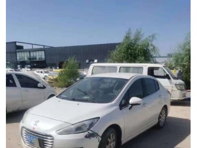 16年标致标致308小型车
