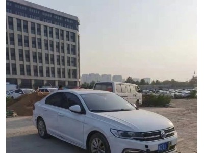 20年大众宝来小型车