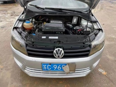 16年大众捷达小型车