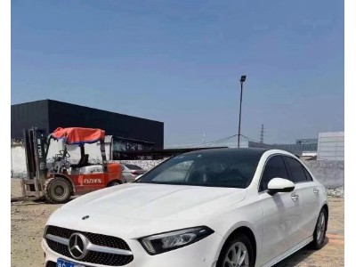 19年奔驰A级小型车