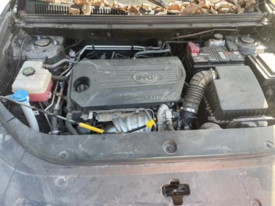 20年比亚迪宋ProSUV