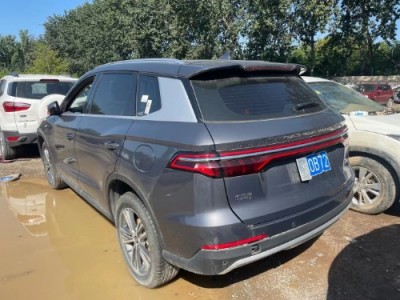 20年比亚迪宋ProSUV